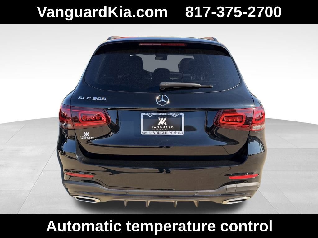 Used 2022 Mercedes-Benz GLC 300 image 3