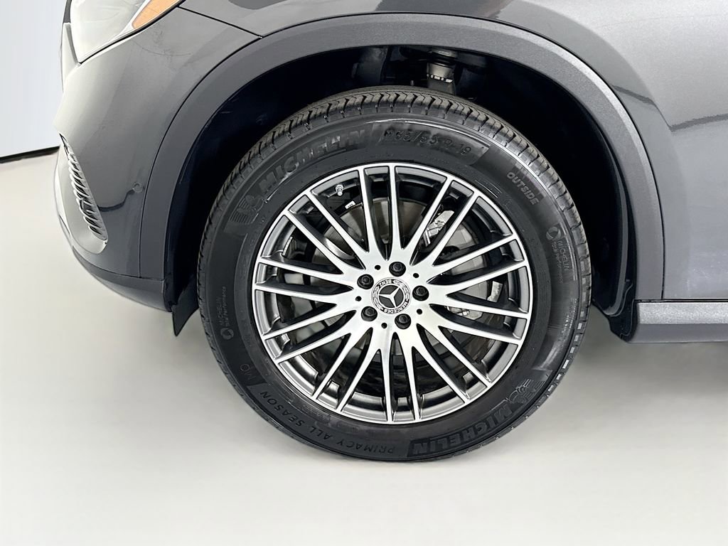 Certified 2026 Mercedes-Benz GLC 300 image 30
