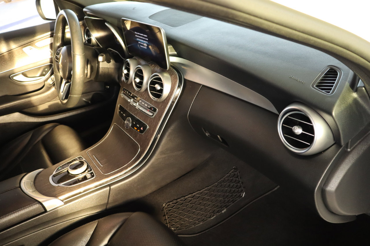 Used 2019 Mercedes-Benz C 300 4MATIC Sedan image 50