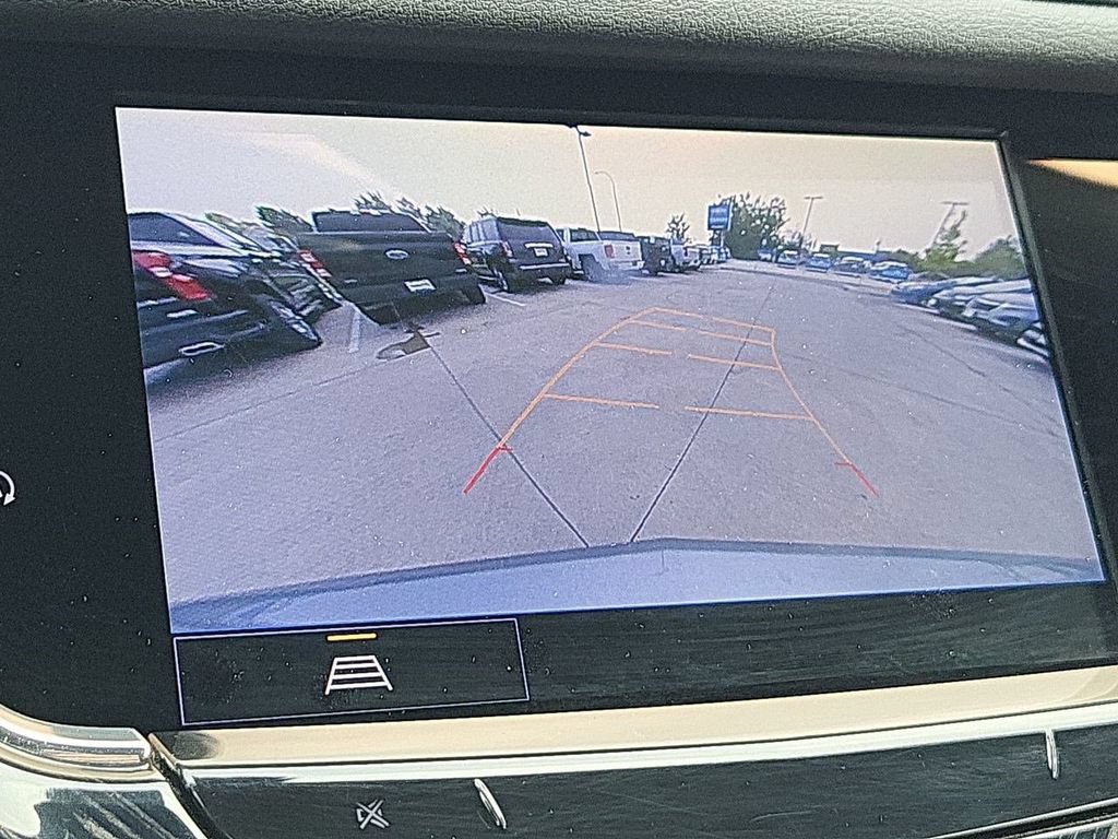 Used 2025 Cadillac XT6 Premium Luxury AWD/4WD image 21