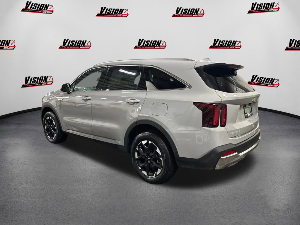 New 2026 Kia Sorento S image 7