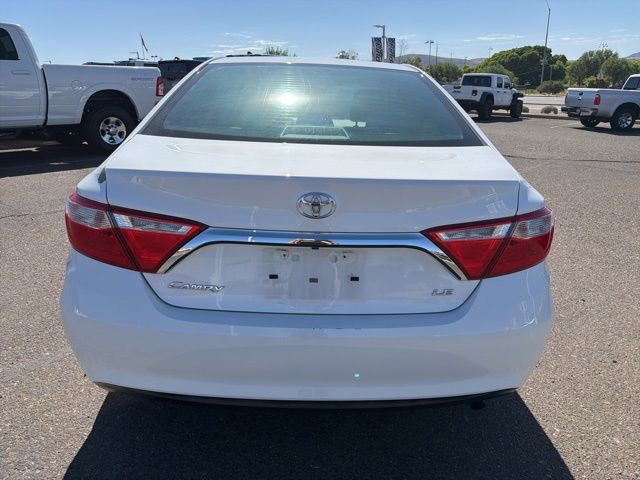 Used 2016 Toyota Camry LE FWD image 3
