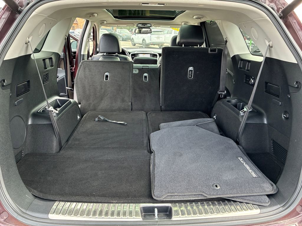 Used 2019 Kia Sorento SX image 17