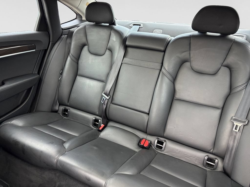 Used 2018 Volvo S90 T5 Momentum w/ Convenience Package FWD image 13