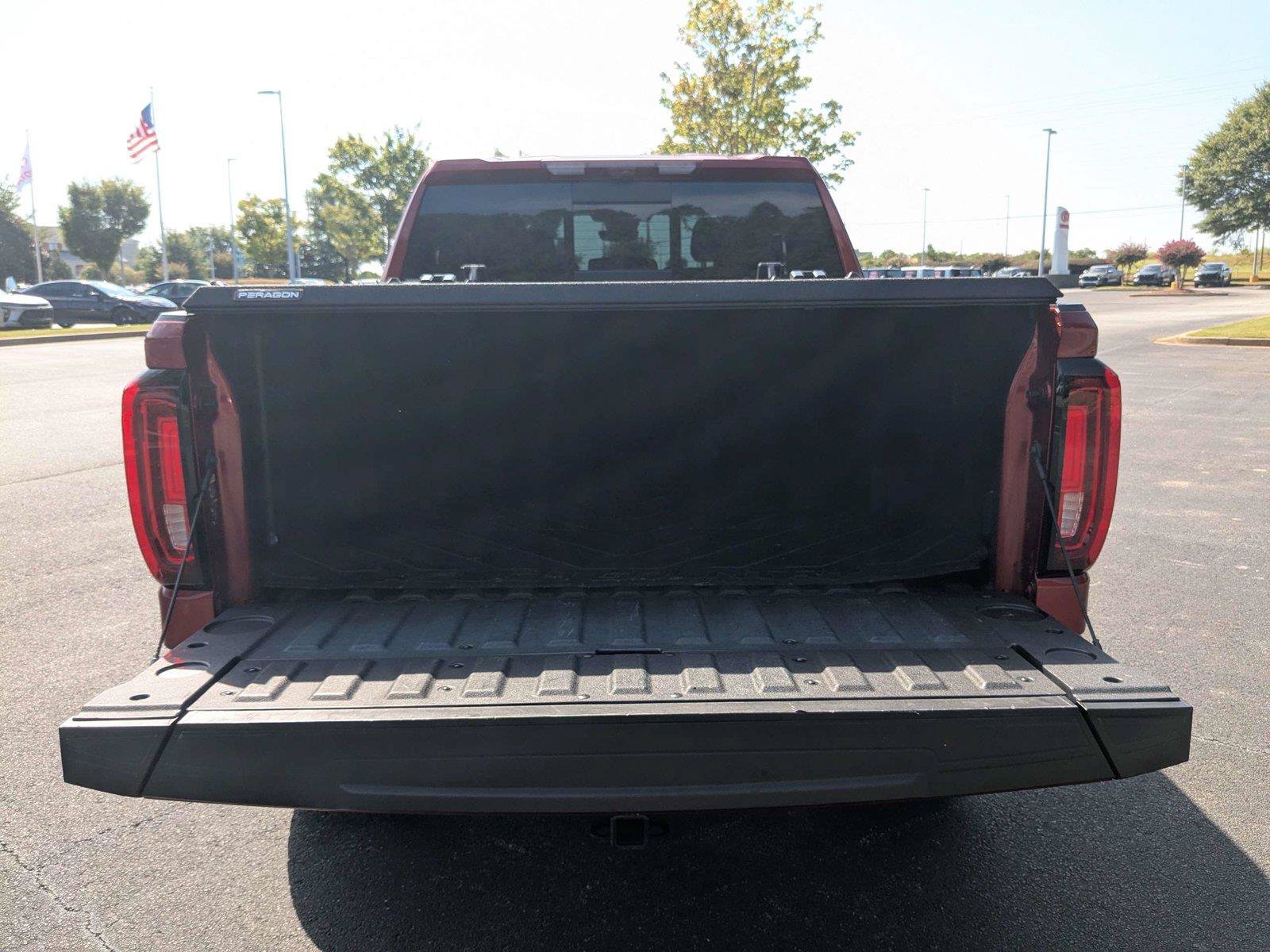 Used 2025 GMC Sierra 1500 AT4X AWD/4WD image 9