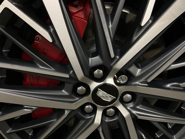 Certified 2025 Cadillac XT6 Sport w/ Technology Package image 41