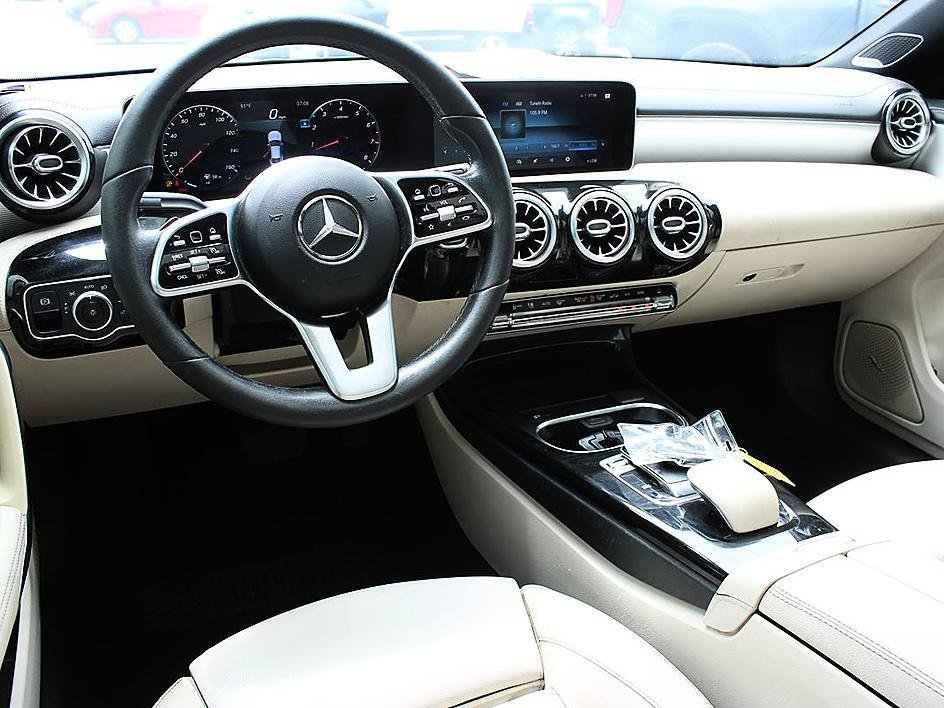 Used 2020 Mercedes-Benz CLA 250 image 16