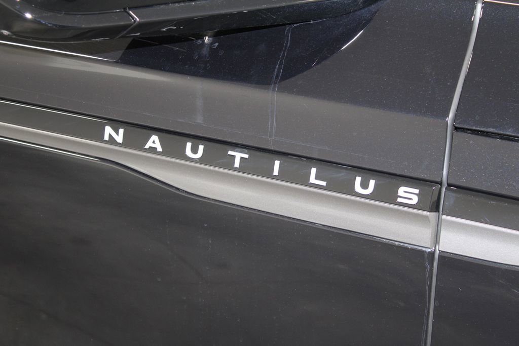 New 2026 Lincoln Nautilus Reserve image 11