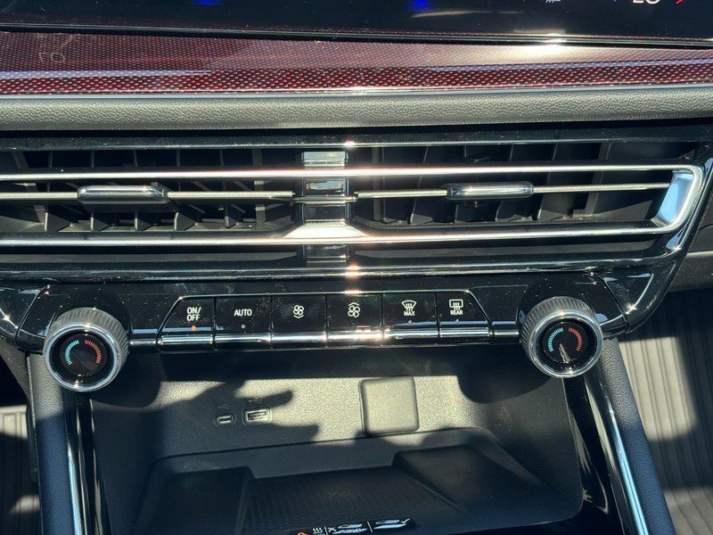 New 2026 Chevrolet Traverse Z71 AWD/4WD image 19
