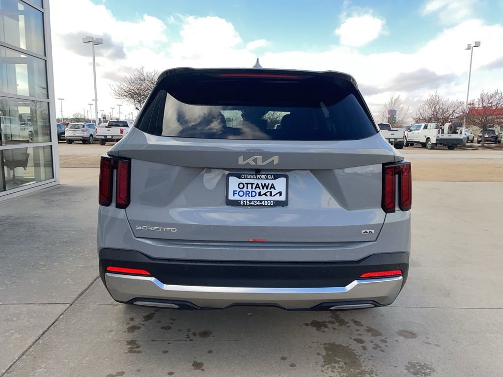 New 2026 Kia Sorento S image 6