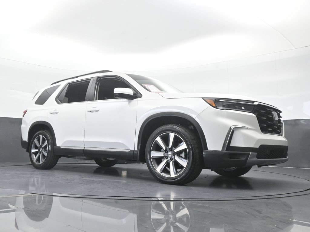 Used 2025 Honda Pilot Touring image 68