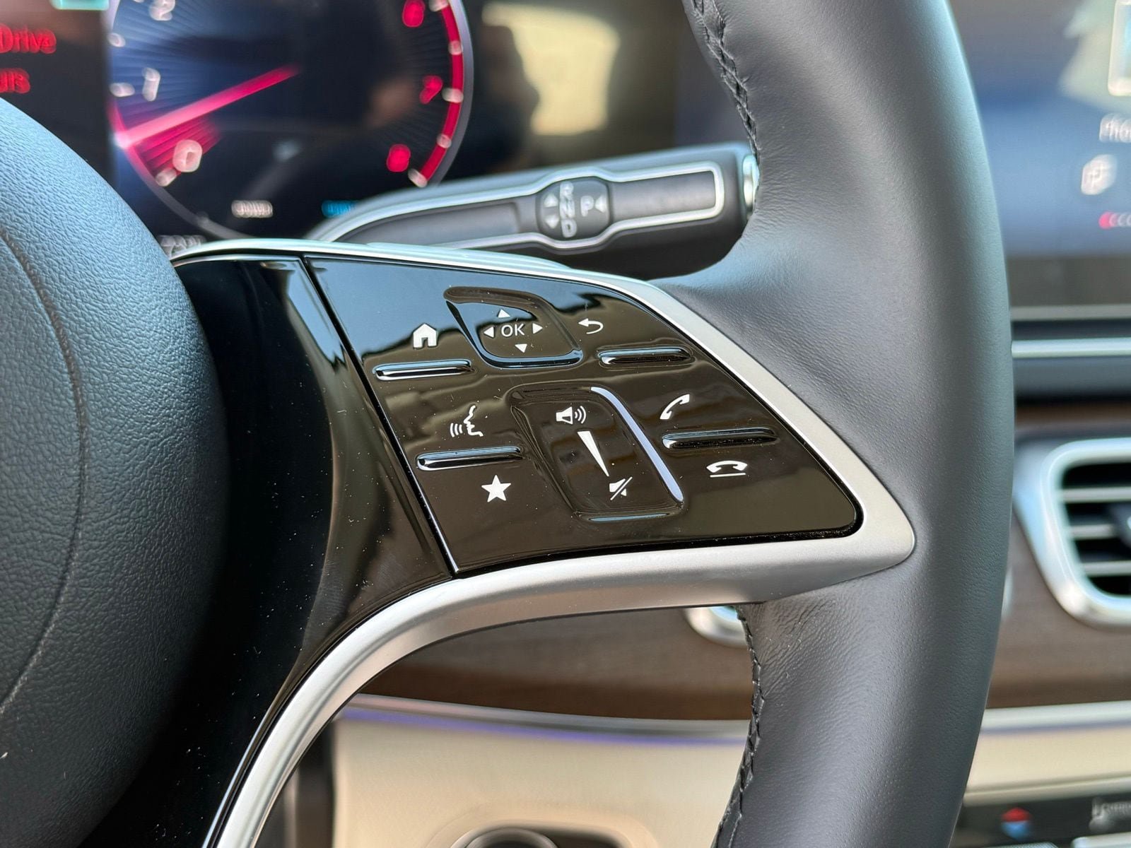 New 2026 Mercedes-Benz GLE 450 4MATIC image 23