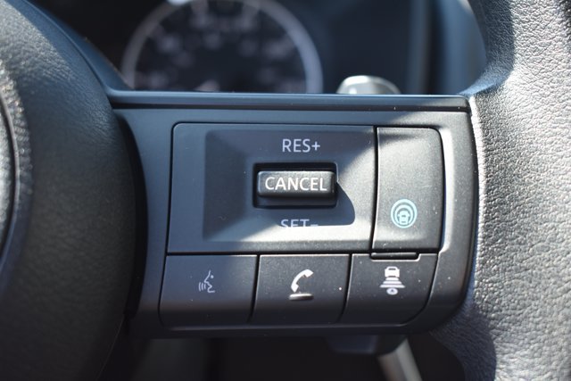Used 2024 Nissan Rogue SV FWD image 19