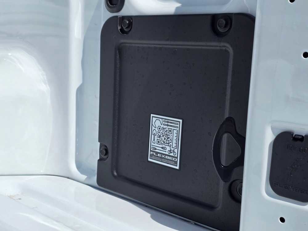 Used 2025 Ford Maverick XL w/ Equipment Group 102A image 16