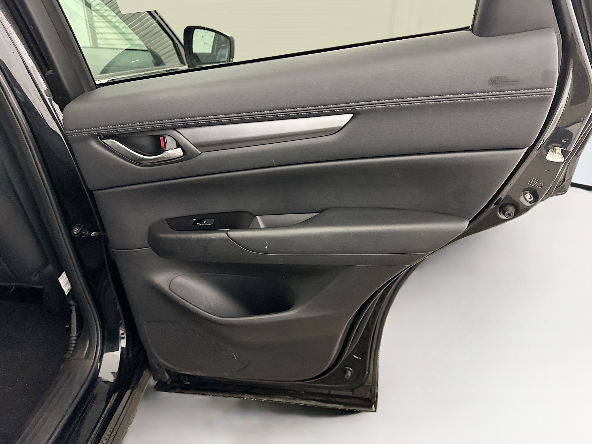 Used 2025 MAZDA CX-5 AWD 2.5 S w/ Preferred Package image 33