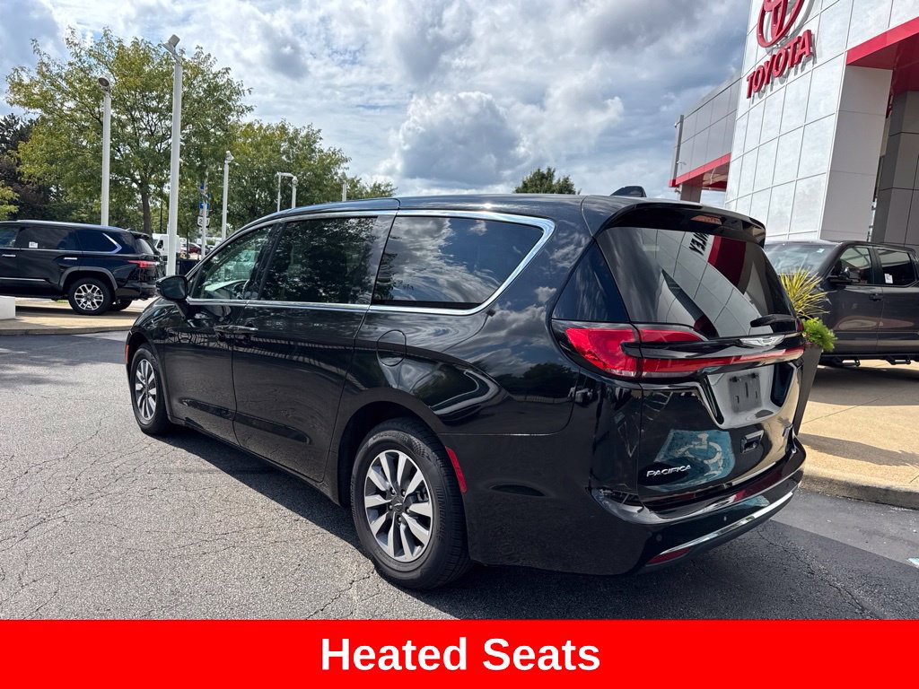 Used 2024 Chrysler Pacifica Limited FWD image 5