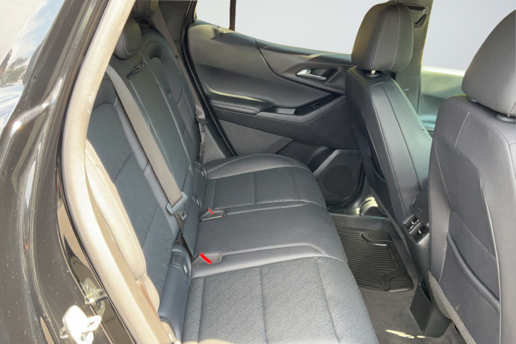 Used 2025 Chevrolet Equinox LT w/ Convenience Package II FWD image 20