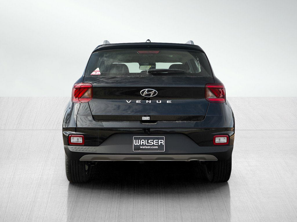 New 2026 Hyundai Venue SEL FWD image 5
