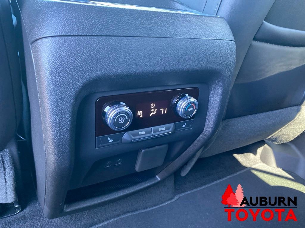 Used 2026 GMC Acadia Elevation w/ Black Edition AWD/4WD image 31