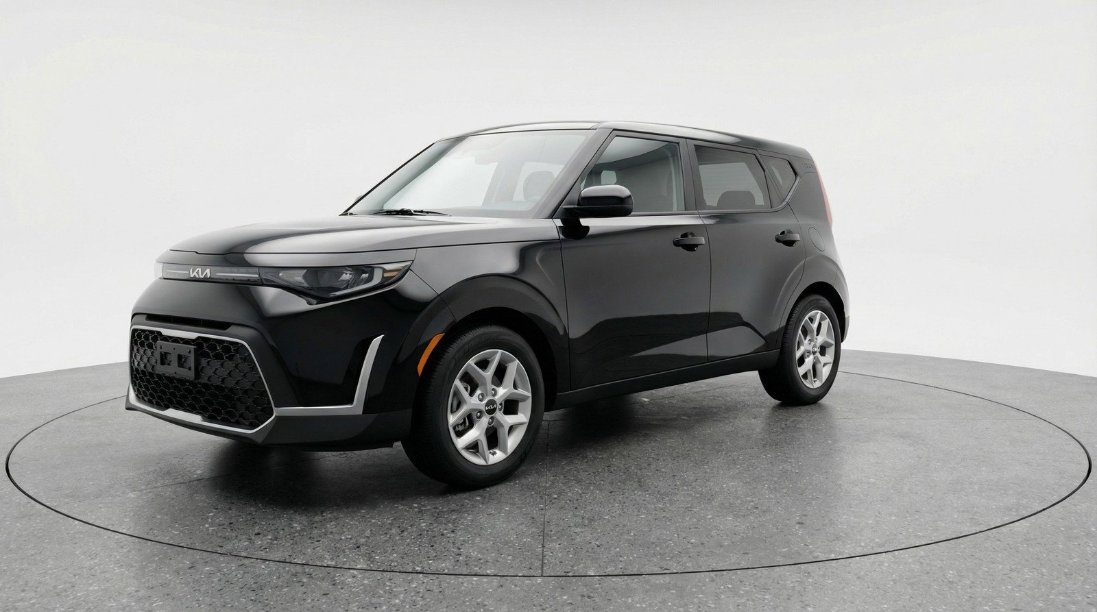 Used 2025 Kia Soul LX w/ LX Technology Package image 3