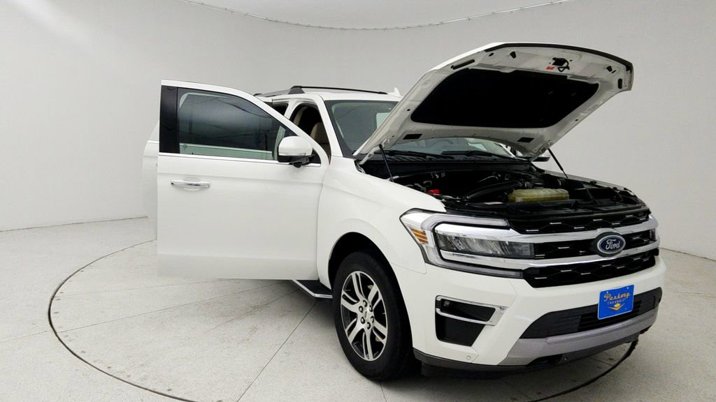 Used 2022 Ford Expedition Max Limited AWD/4WD image 10