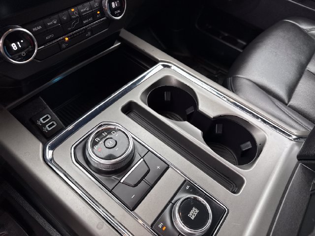 Used 2019 Ford Expedition XLT w/ Equipment Group 201A AWD/4WD image 26