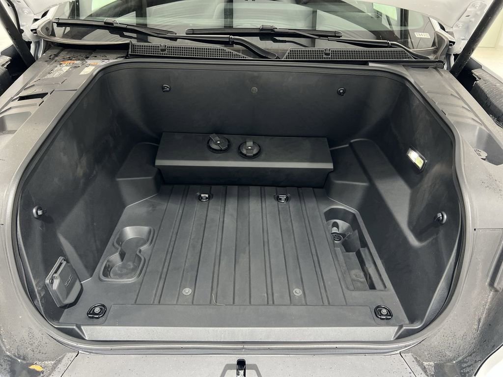 New 2025 Chevrolet Silverado EV LT image 27