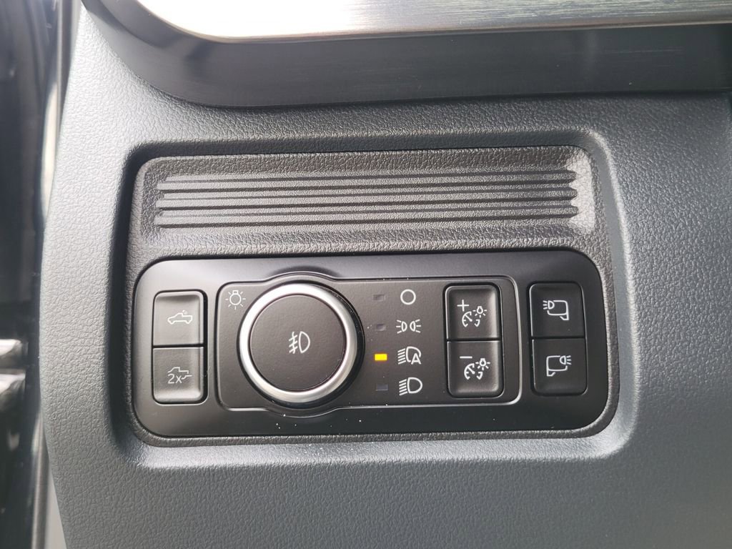 Used 2025 Ford F250 Lariat w/ Lariat Ultimate Package image 22