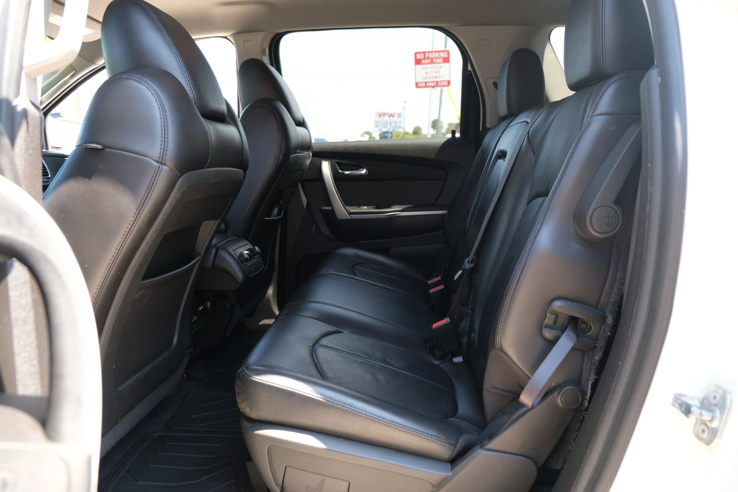 Used 2012 GMC Acadia SLT AWD/4WD image 12