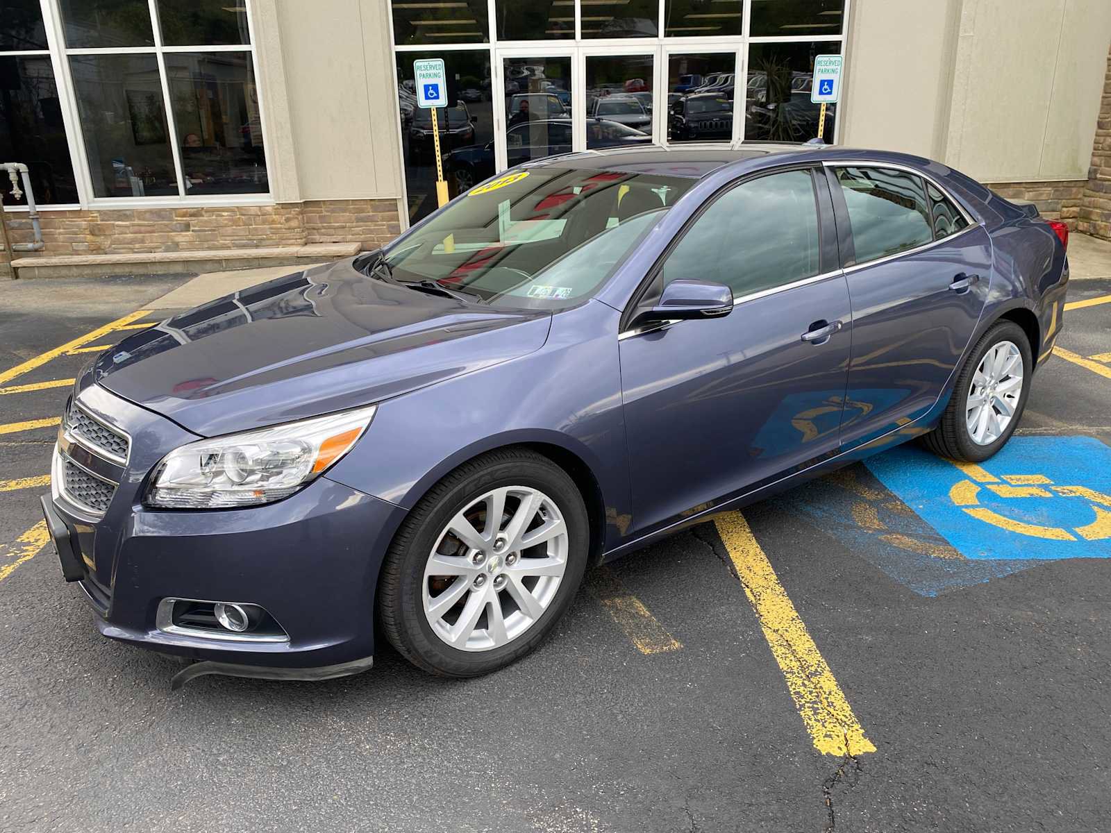Used 2013 Chevrolet Malibu LT FWD image 2
