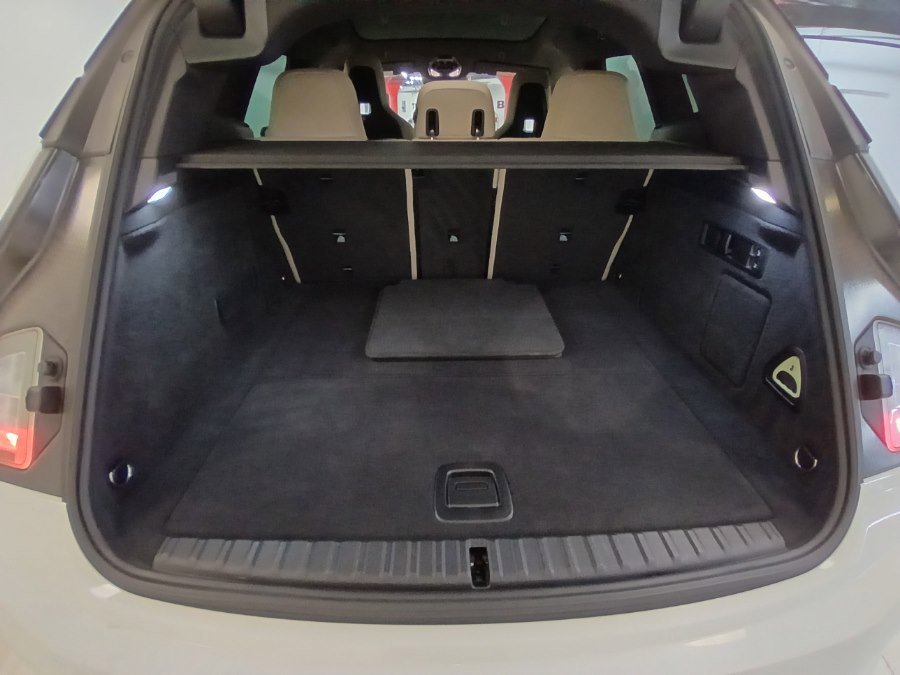 Used 2023 BMW iX xDrive50 w/ Sport Package image 20