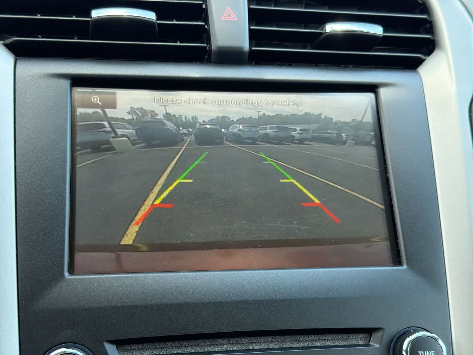 Used 2016 Ford Fusion SE FWD image 30