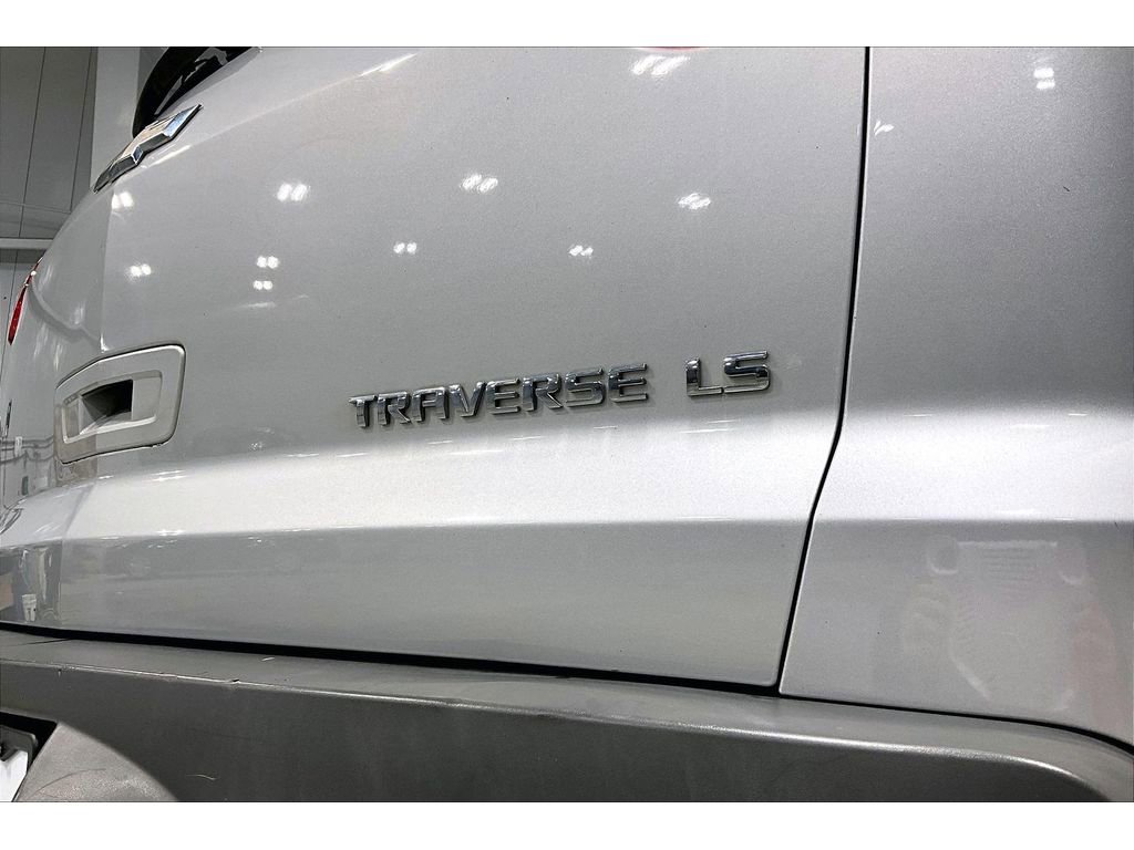 Used 2012 Chevrolet Traverse LS image 9