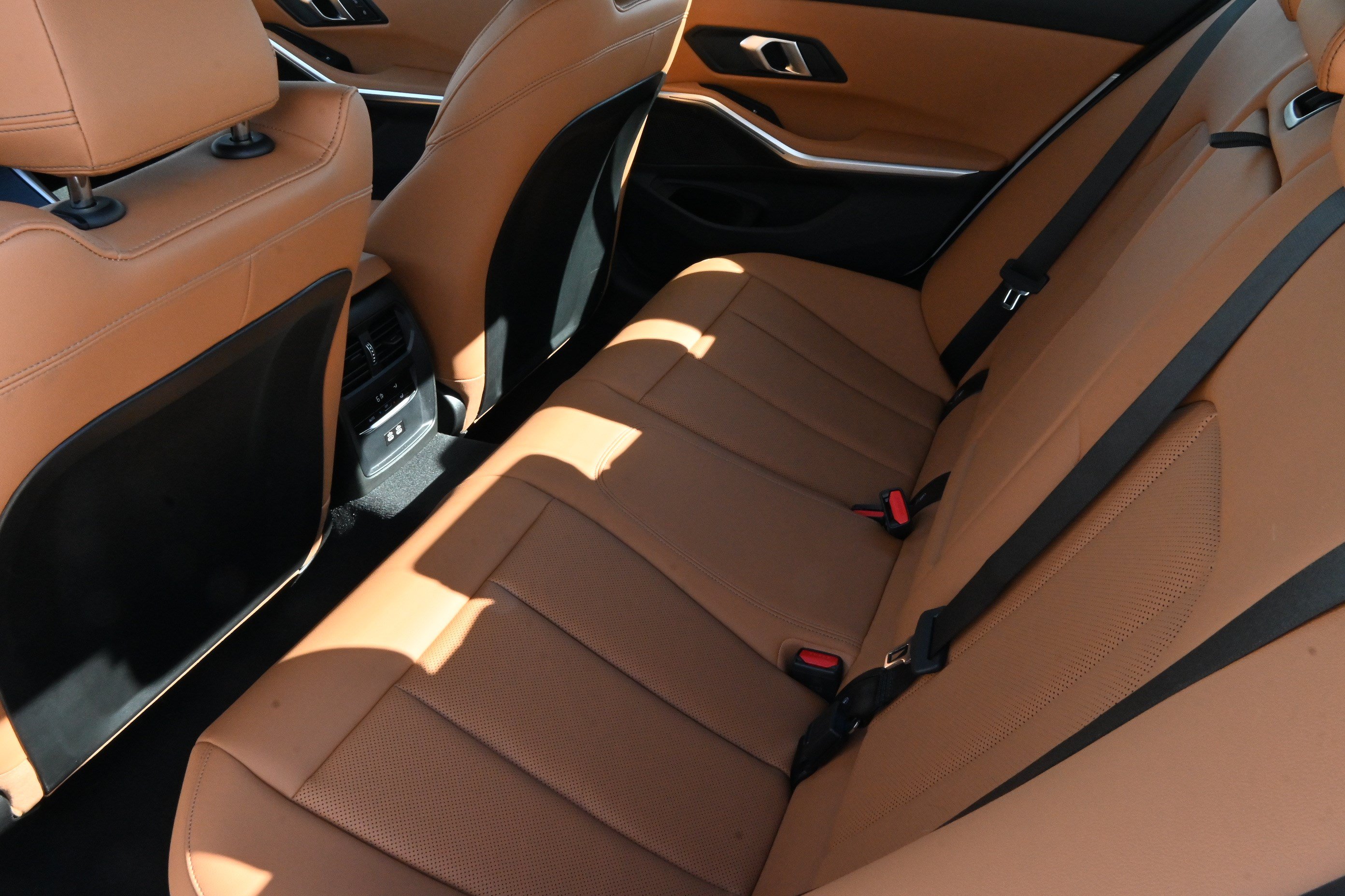 Certified 2025 BMW 330i Sedan RWD image 12