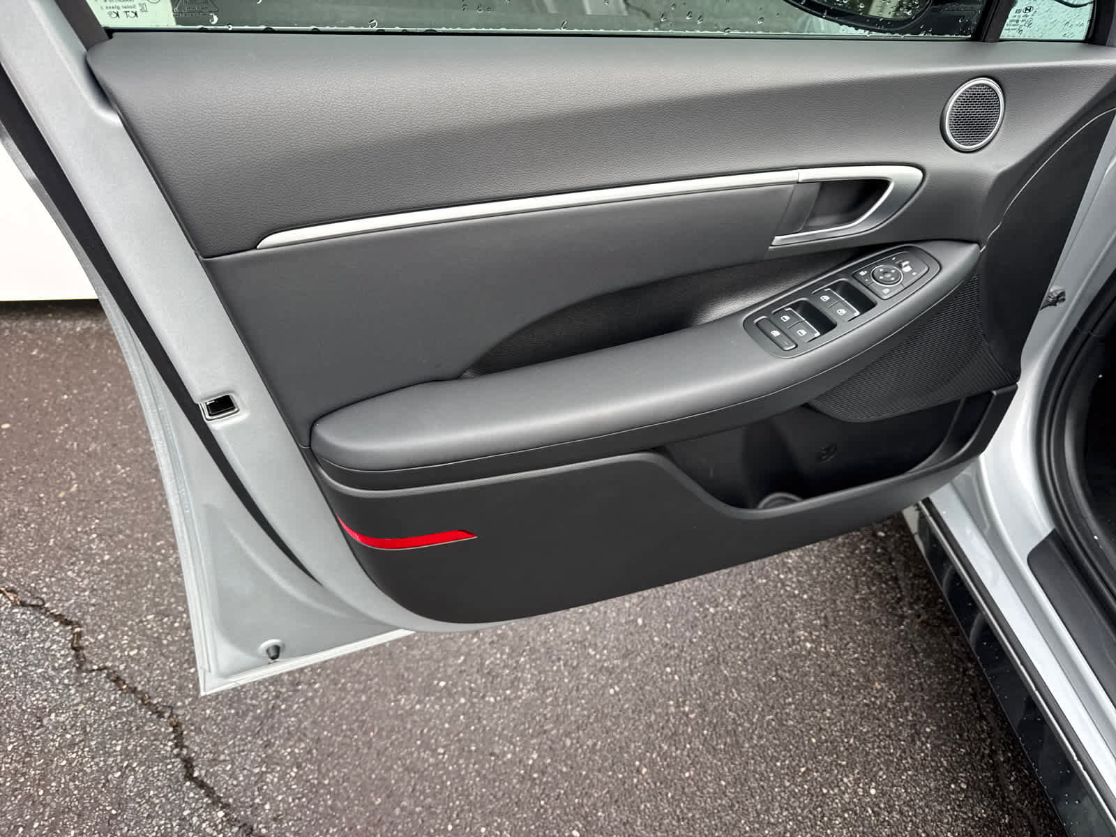 New 2026 Hyundai Sonata SEL FWD image 10