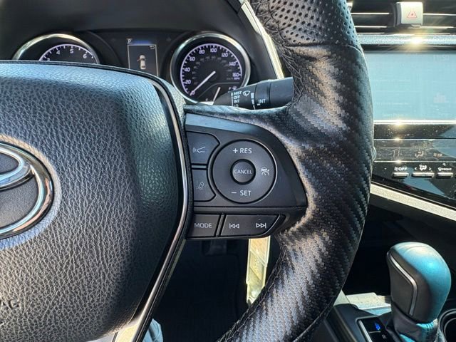 Used 2018 Toyota Camry SE image 16