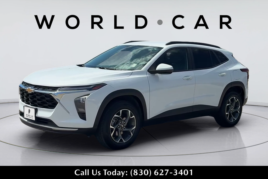 Used 2024 Chevrolet Trax LT w/ Driver Confidence Package FWD image 13