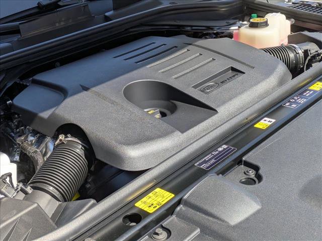 New 2026 Land Rover Range Rover Long Wheelbase SE image 19