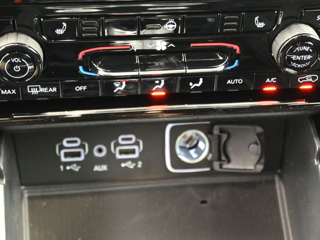 New 2025 Jeep Grand Cherokee L Laredo image 28