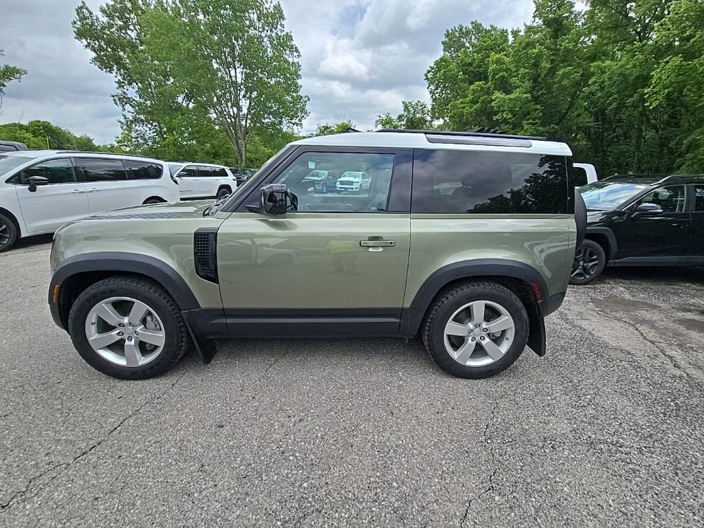 Used 2021 Land Rover Defender 90 First Edition AWD/4WD image 3