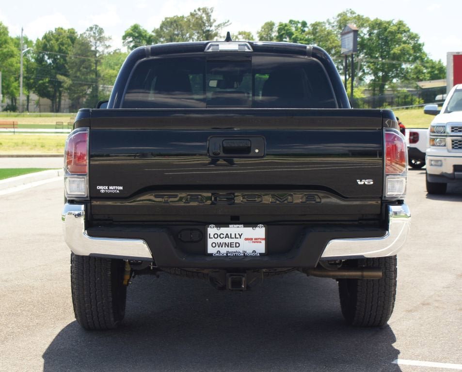 Used 2022 Toyota Tacoma TRD Off-Road RWD image 3
