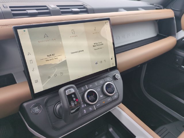 New 2026 Land Rover Defender 110 X-Dynamic SE AWD/4WD image 11