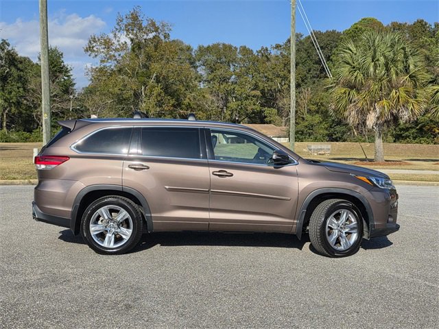 Used 2019 Toyota Highlander Limited image 41