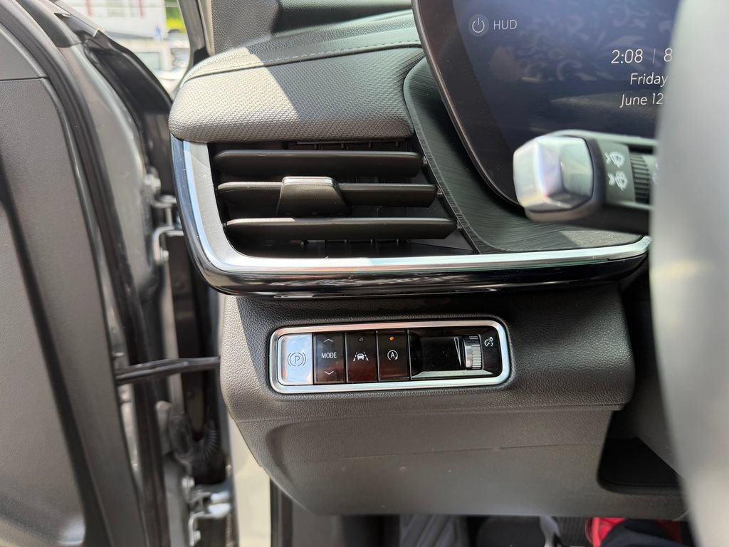 Used 2025 Buick Envision Preferred AWD/4WD image 14