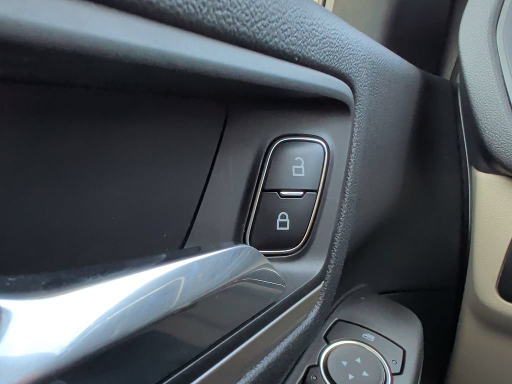 Certified 2020 Ford Escape SE AWD/4WD image 29