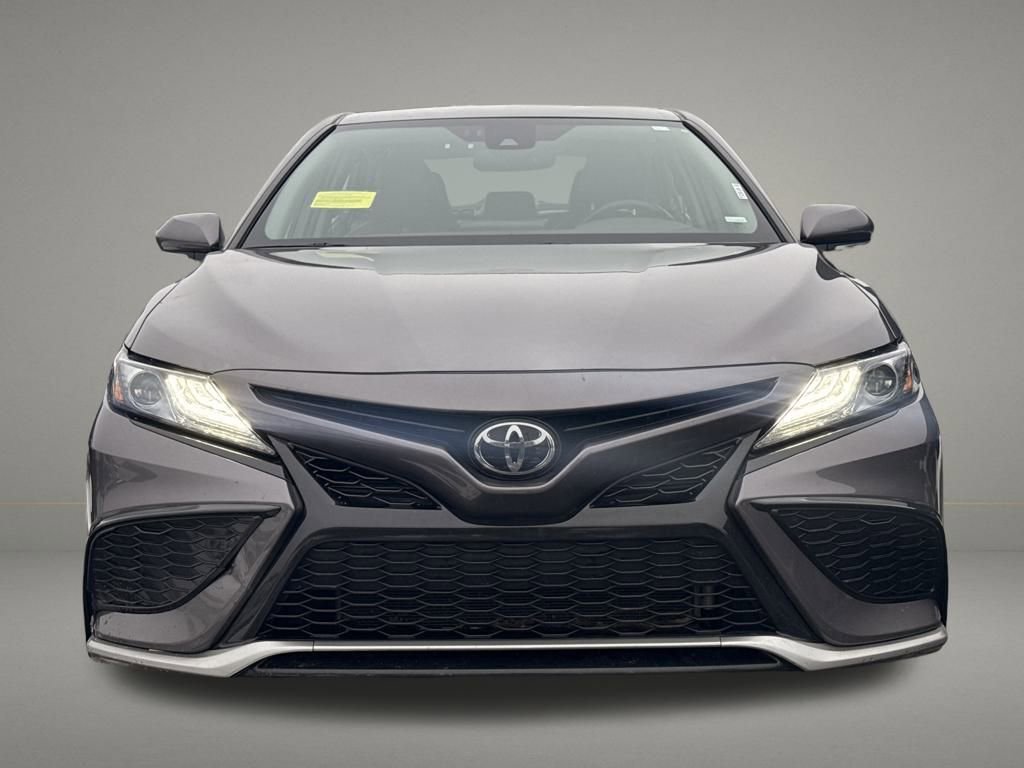 Used 2024 Toyota Camry XSE FWD image 10