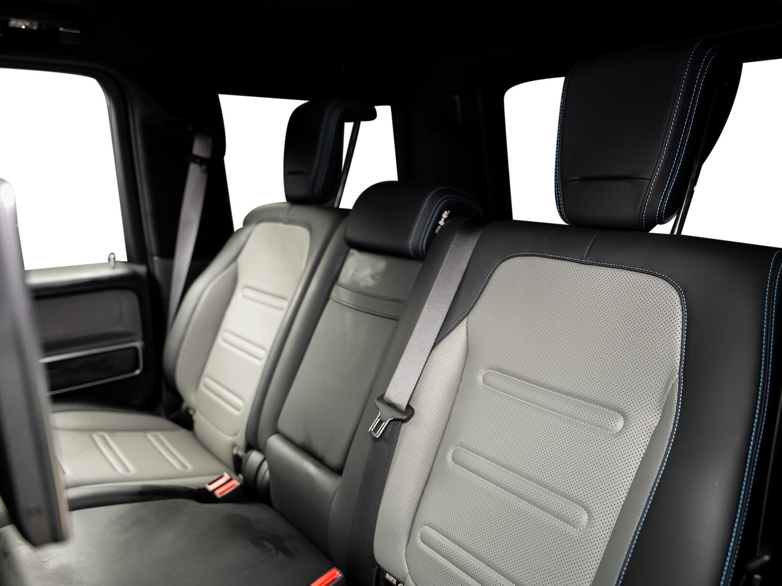 Used 2025 Mercedes-Benz G 580 w/ EQ Technology image 40