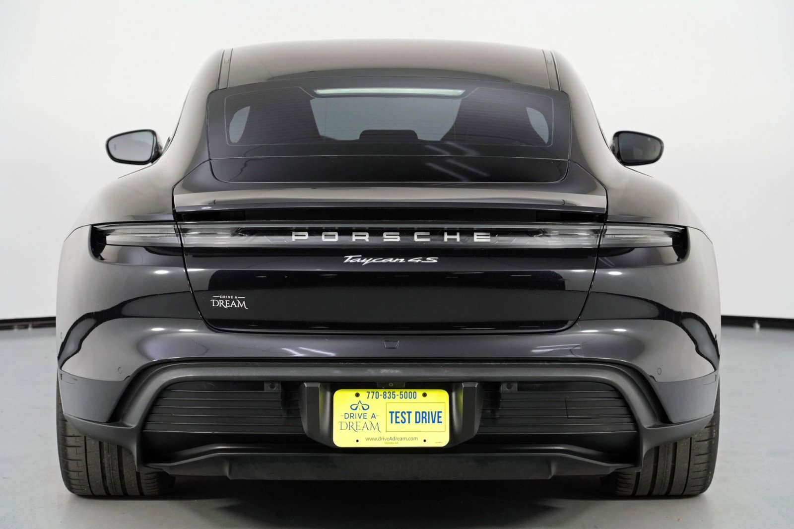 Used 2023 Porsche Taycan 4S w/ Premium Package image 54