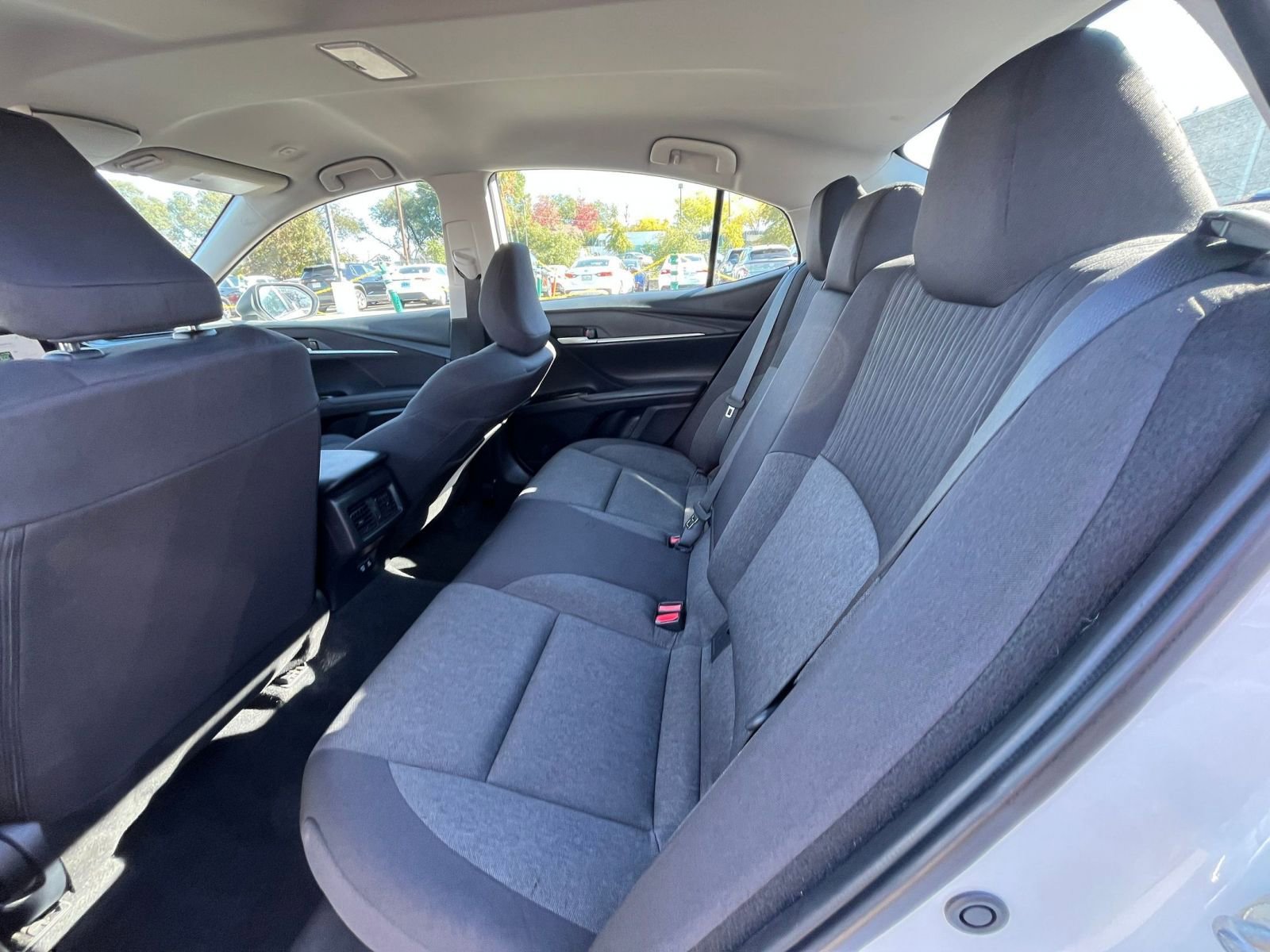 Used 2025 Toyota Camry LE image 32