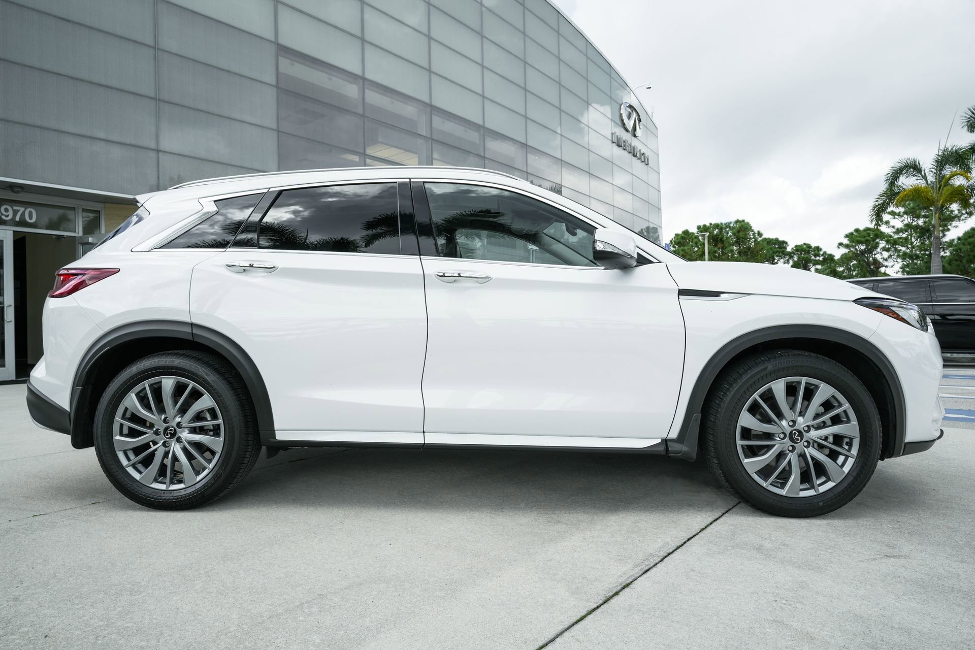 Used 2025 INFINITI QX50 Luxe image 23